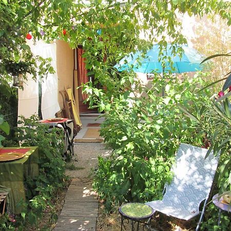 Joli Studio Avec Jardinet Avinyon Dış mekan fotoğraf