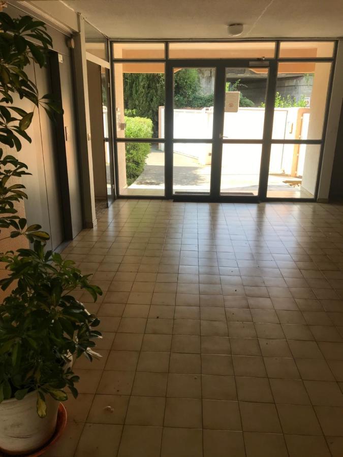 Joli Studio Avec Jardinet Avinyon Dış mekan fotoğraf