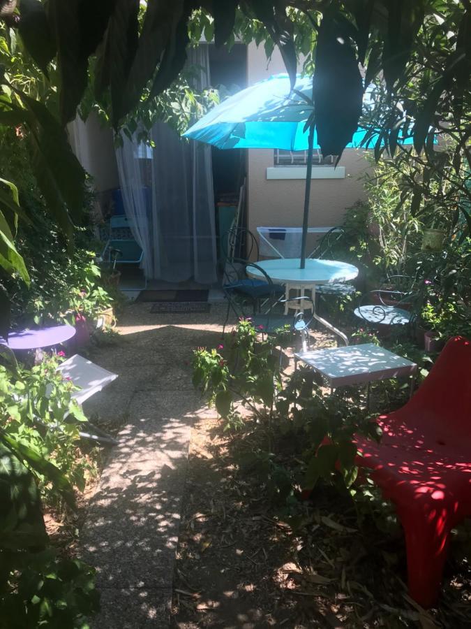 Joli Studio Avec Jardinet Avinyon Dış mekan fotoğraf
